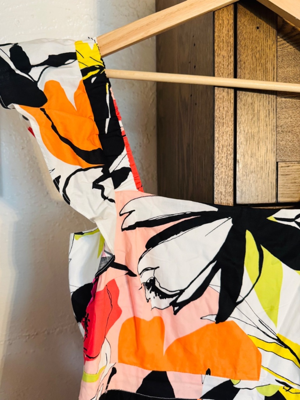 London Times Floral Maxi Dress in Black, White, Pink, Orange, Yellow - m - Picture 4 of 5